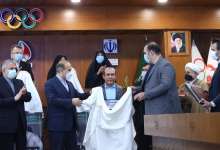 رونمایی از تندیس‌های ۵ تن از قهرمانان افتخار آفرین ورزش کشور/عکس