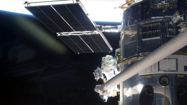 فضانورد ناسا برای تعمیر هابل