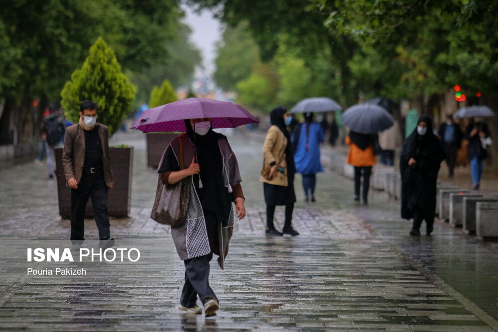 تداوم بارش‌های بهاری در نقاط مختلف کشور/ وزش باد شدید و خیزش گرد و خاک در تهران و البرز