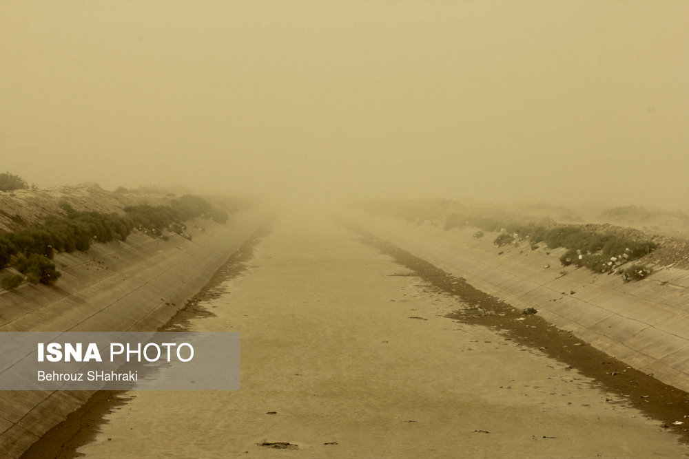 گرد و غبار مسئله‌ای فرا مرزی است