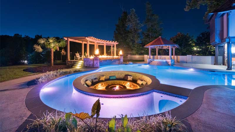 Tips for building a home and villa pool