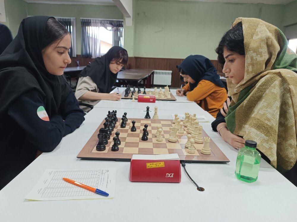 طناز ازلی قهرمان شطرنج زنان ایران شد/ معرفی تیم ملی اعزامی به المپیاد جهانی