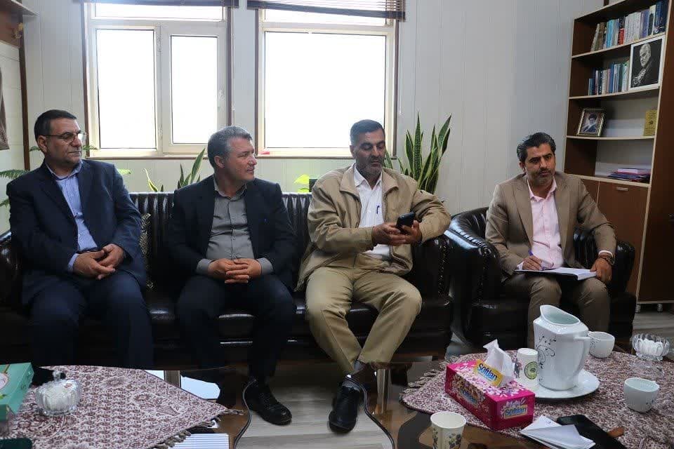 فرماندار بویین زهرا برنامه  ریزی عملیاتی برای تحقق شعار سال را خواستار شد