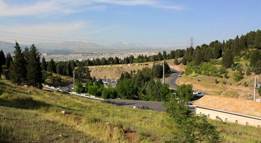 اقدامات شبانهروزی برای مقابله با آفات جنگلی سرخه حصار/ افزایش پوشش دوربینهای نظارتی برای امنیت این بوستان