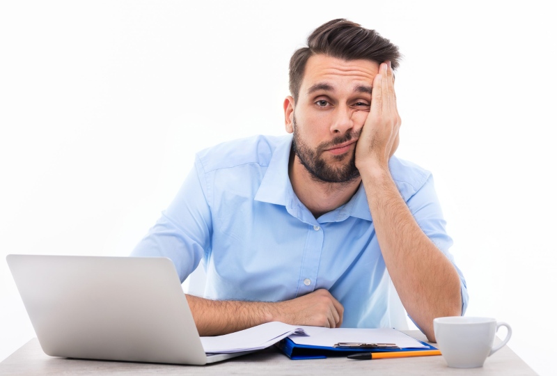 علت بی‌ انگیزگی در مغز چیست؟ چرا گاهی انرژی و حوصله‌ ای برای تلاش نداریم؟