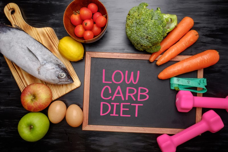 کاهش وزن با رژیم کم‌ کربوهیدرات: مزایا، خطرات و نکات ایمنی